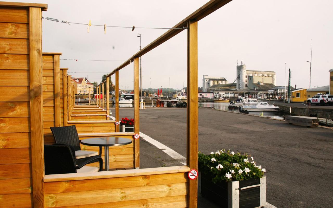 Motel Harbour Sleep à Neksø Extérieur photo